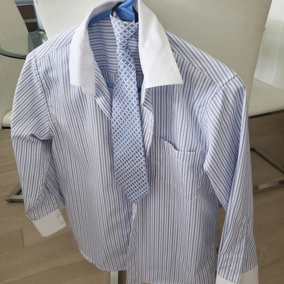 Boy's 5 piece suit with vest, shirt, tie and pants - Picture 2 of 7